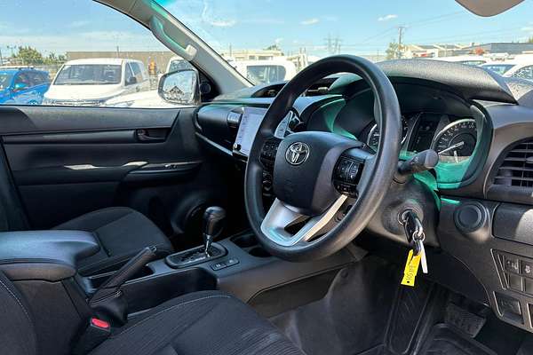 2021 Toyota Hilux SR GUN126R 4X4