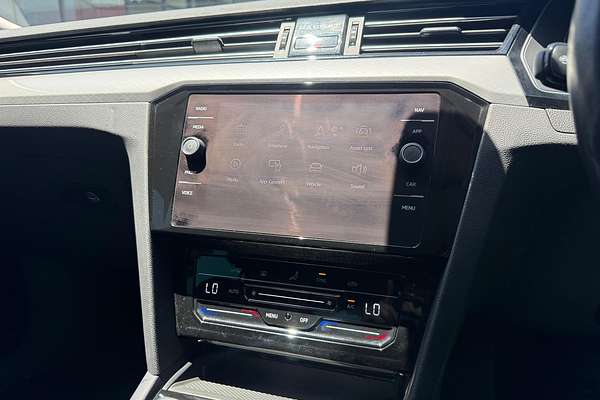 2022 Volkswagen Passat 140TSI Business B8