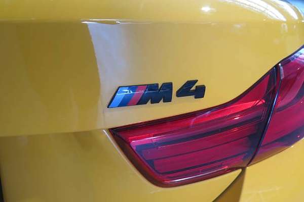 2018 BMW M4 F83 F83 LCI