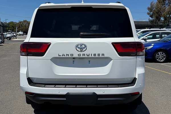 2024 Toyota Landcruiser GXL FJA300R