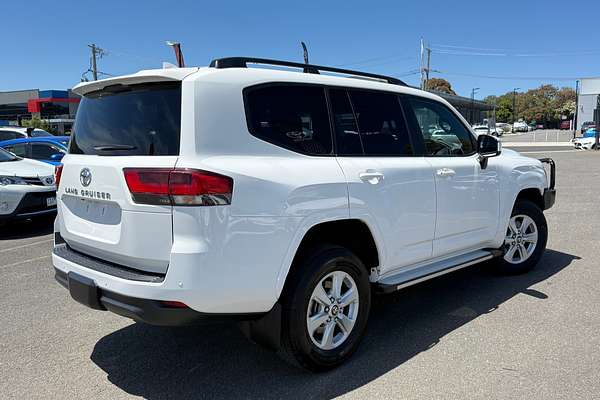 2024 Toyota Landcruiser GXL FJA300R