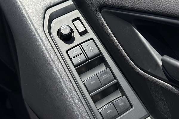 2024 Toyota Landcruiser GXL FJA300R