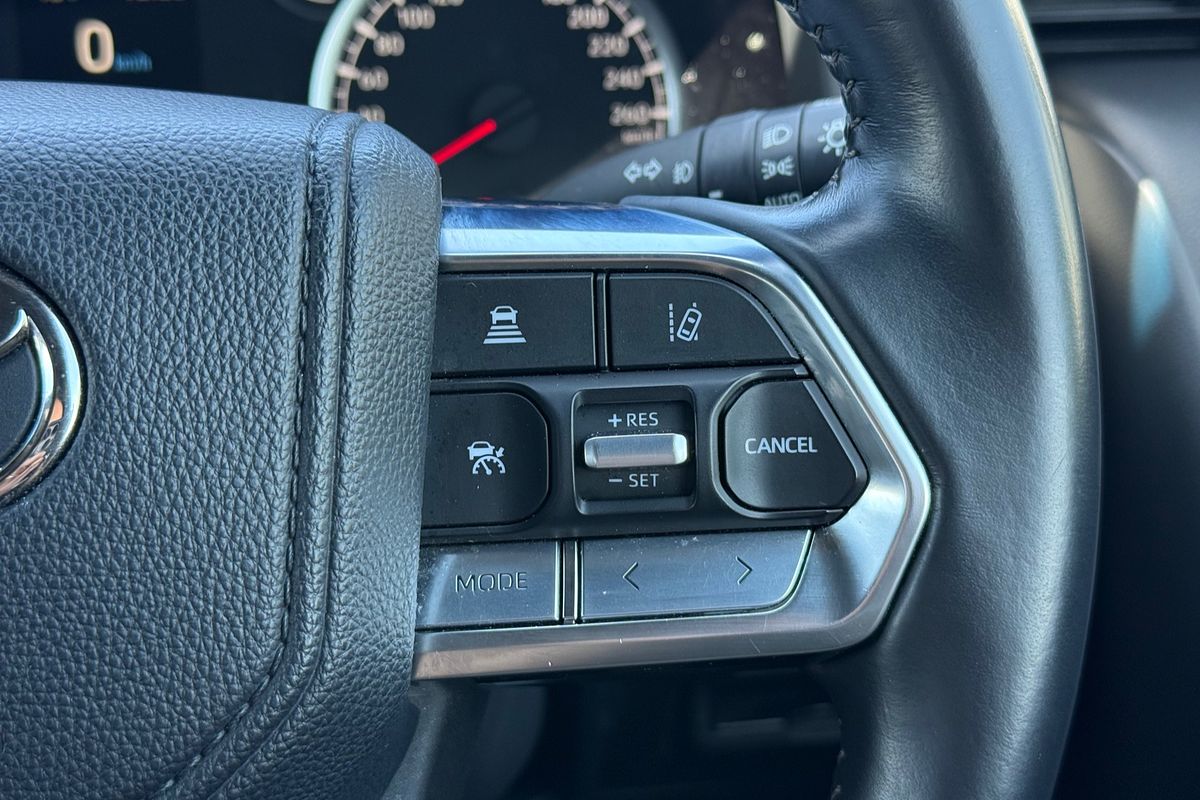 2024 Toyota Landcruiser GXL FJA300R