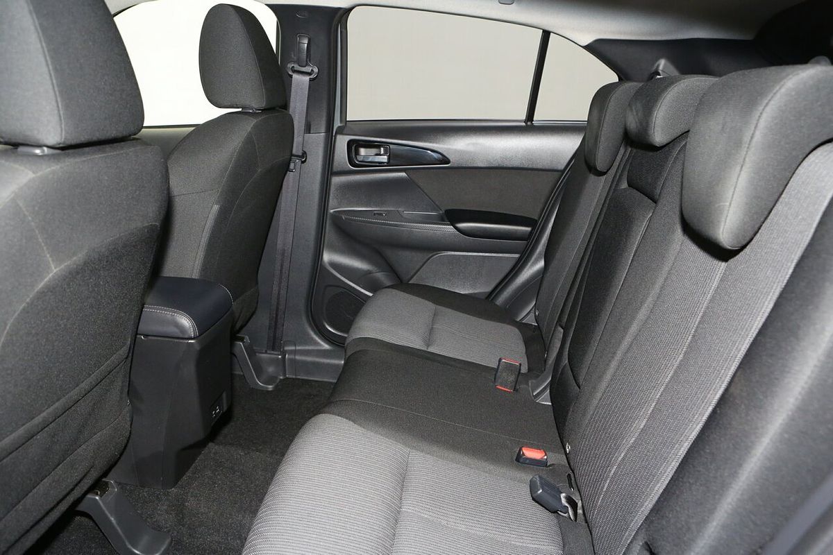 2024 Mitsubishi Eclipse Cross LS YB