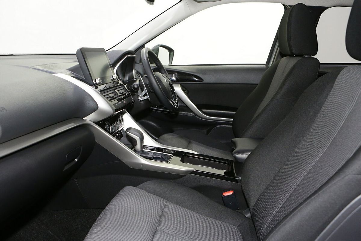 2024 Mitsubishi Eclipse Cross LS YB