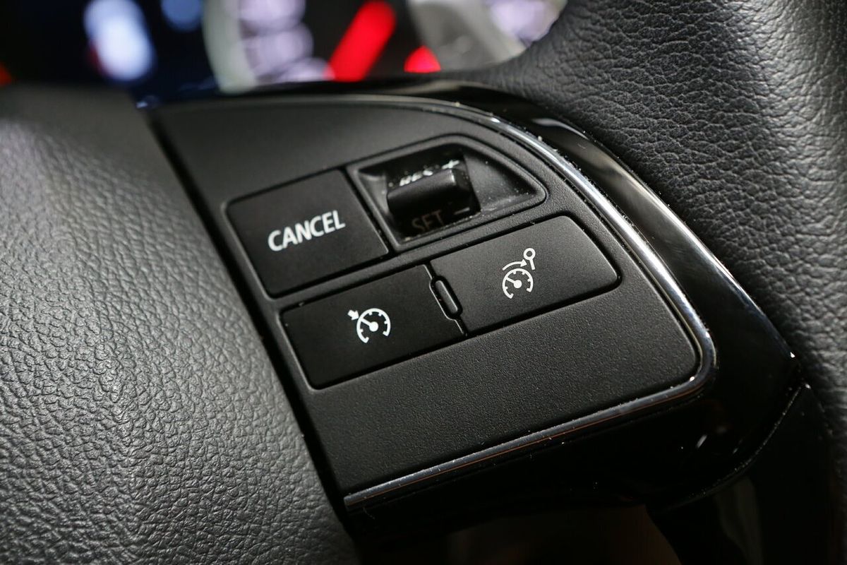 2024 Mitsubishi Eclipse Cross LS YB