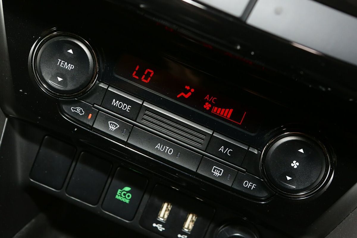 2024 Mitsubishi Eclipse Cross LS YB