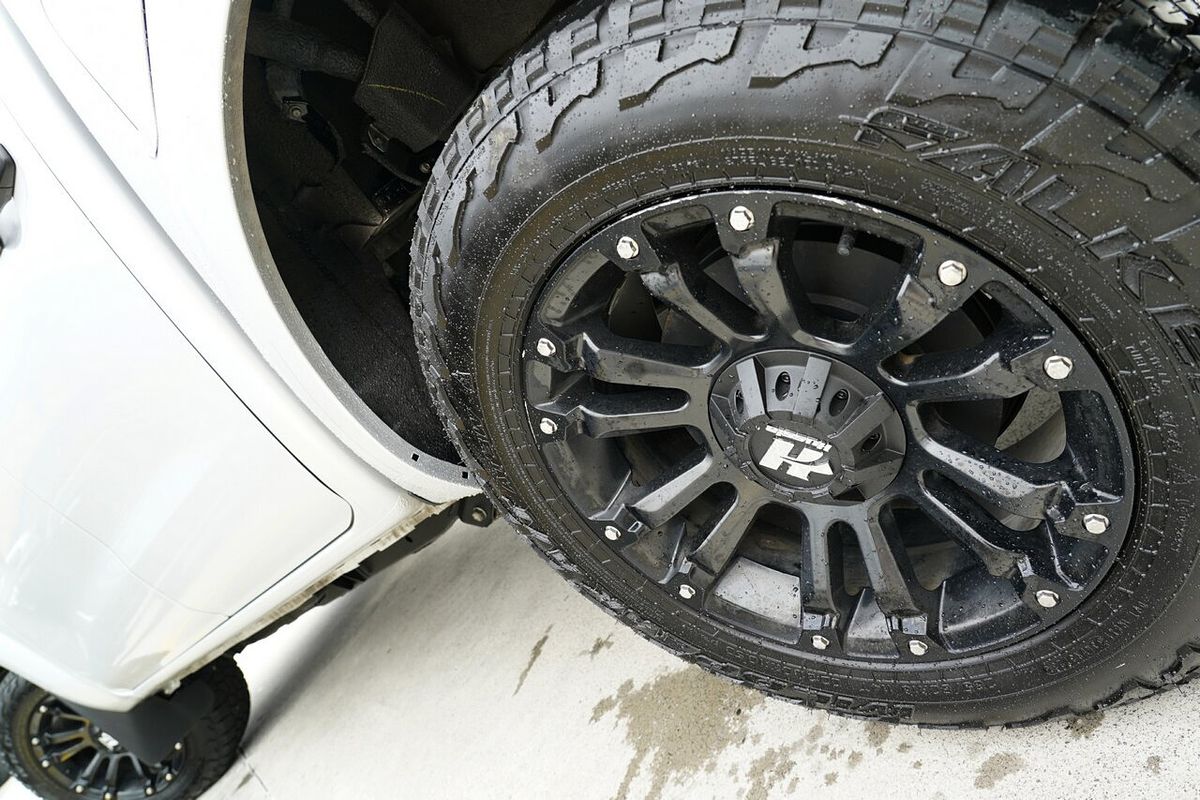 2021 Nissan Navara SL D23 Rear Wheel Drive