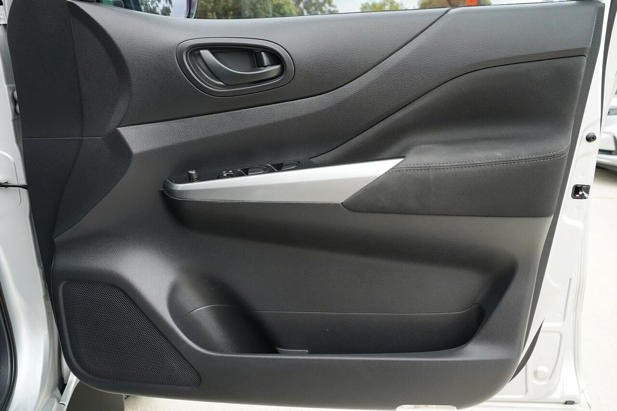 2021 Nissan Navara SL D23 Rear Wheel Drive