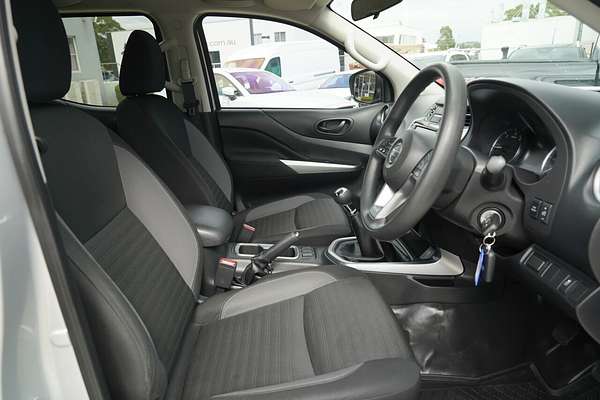2021 Nissan Navara SL D23 Rear Wheel Drive