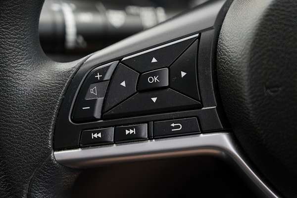 2021 Nissan Navara SL D23 Rear Wheel Drive