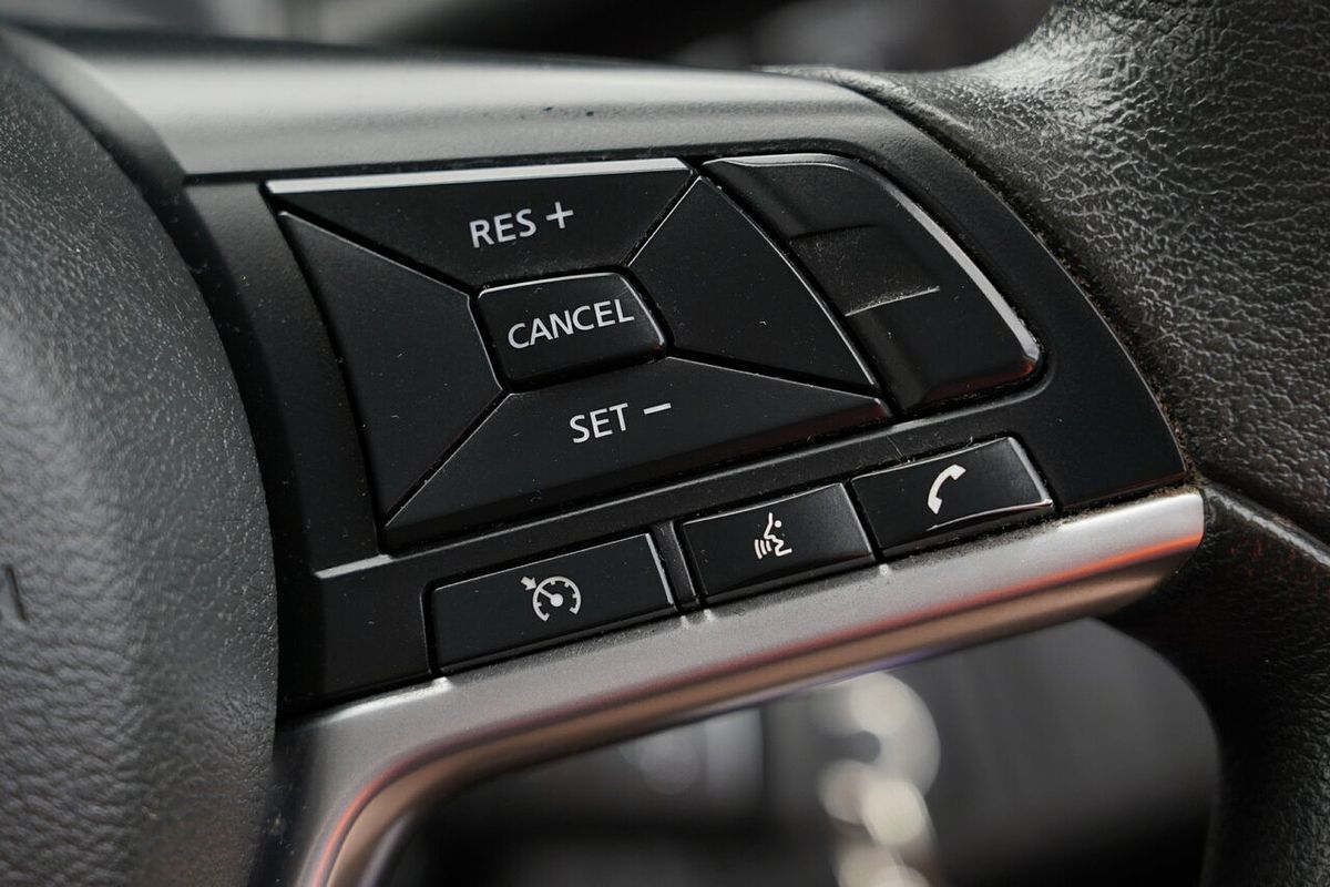 2021 Nissan Navara SL D23 Rear Wheel Drive