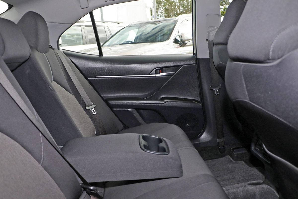 2021 Toyota Camry Ascent Sport AXVH70R