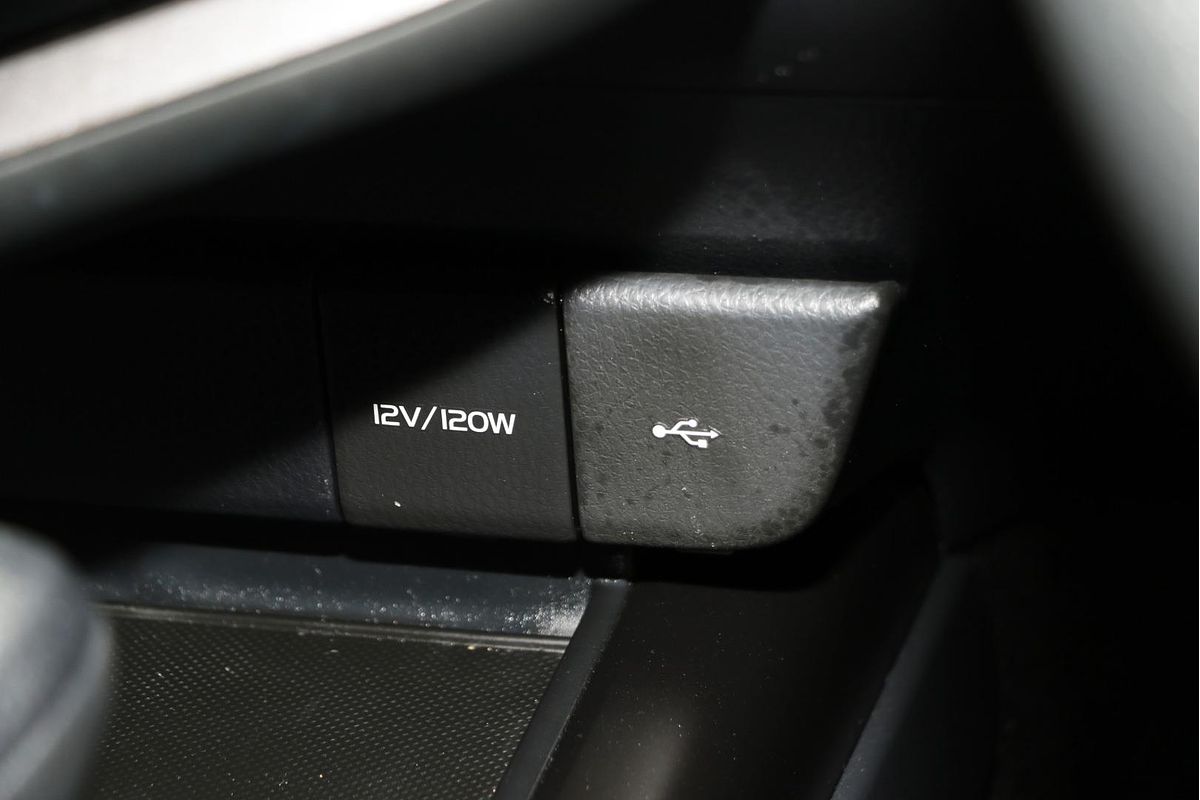 2021 Toyota Camry Ascent Sport AXVH70R