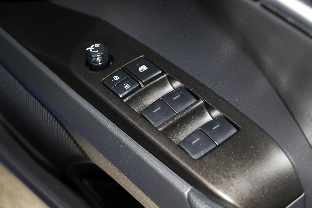 2021 Toyota Camry Ascent Sport AXVH70R