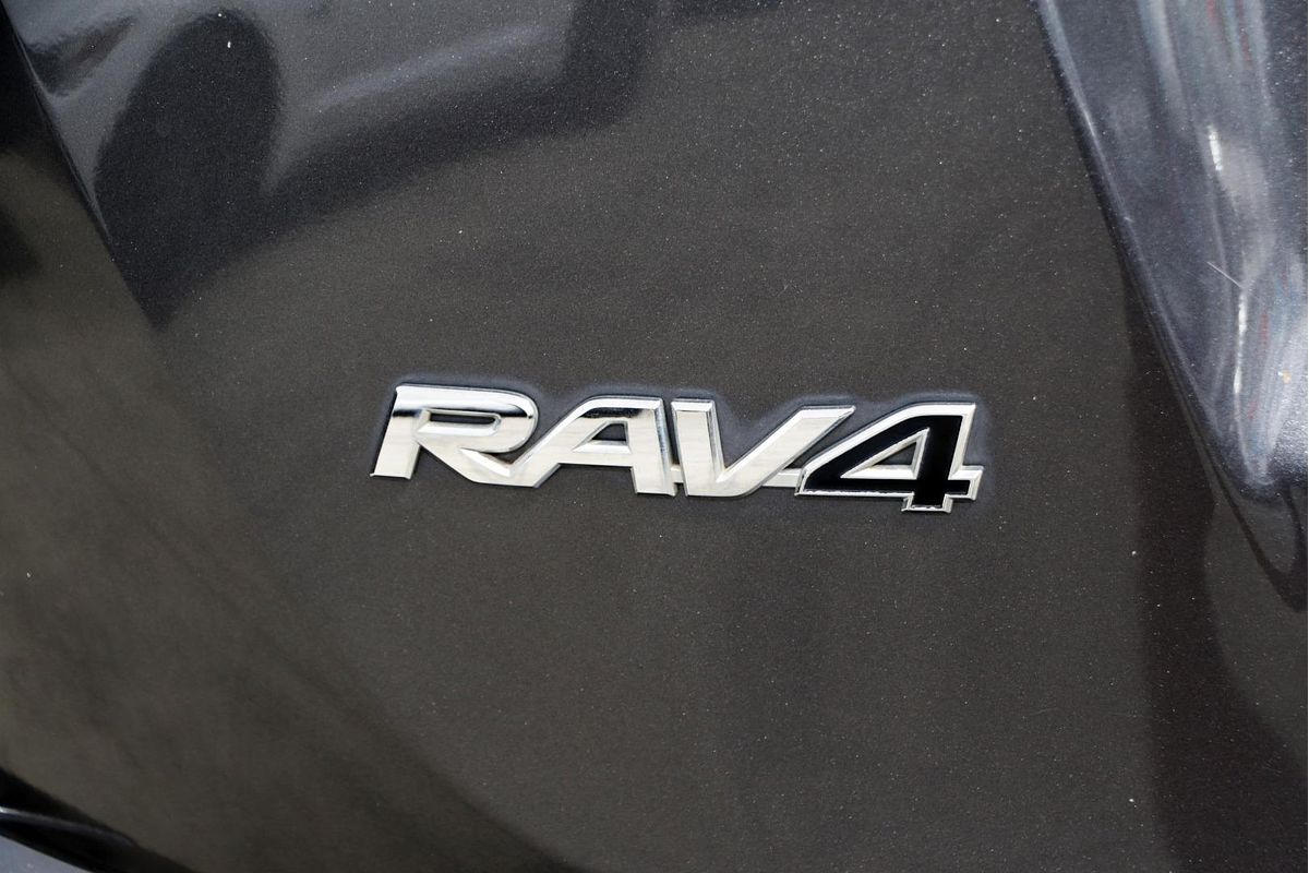2018 Toyota RAV4 GXL ASA44R