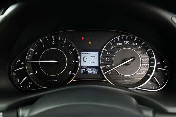 2013 Nissan Patrol ST-L Y62