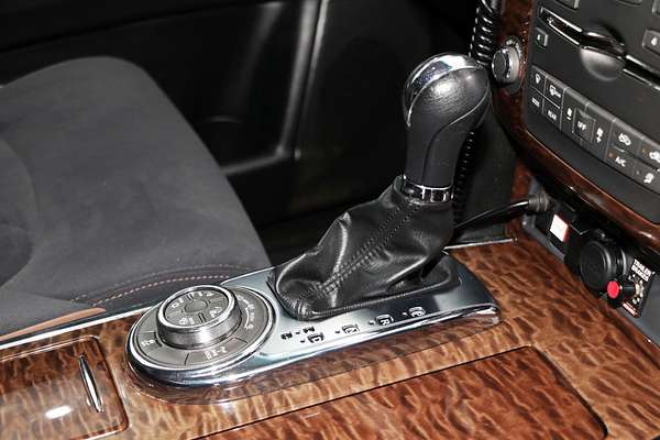 2013 Nissan Patrol ST-L Y62