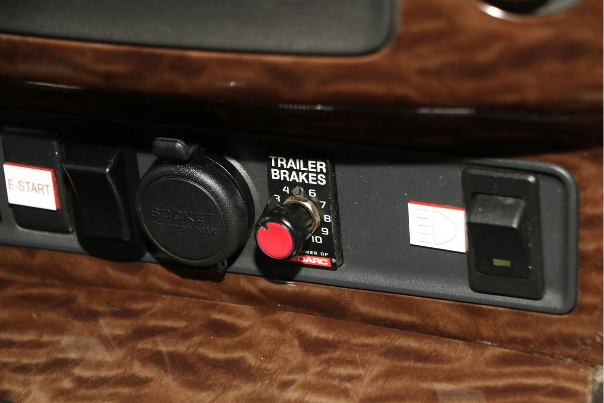 2013 Nissan Patrol ST-L Y62