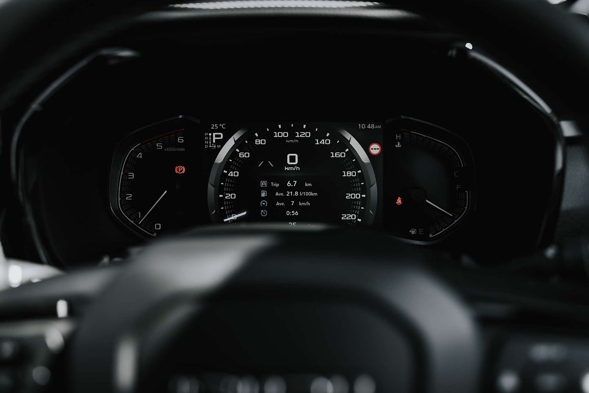 2025 Isuzu D-MAX BLADE  4X4