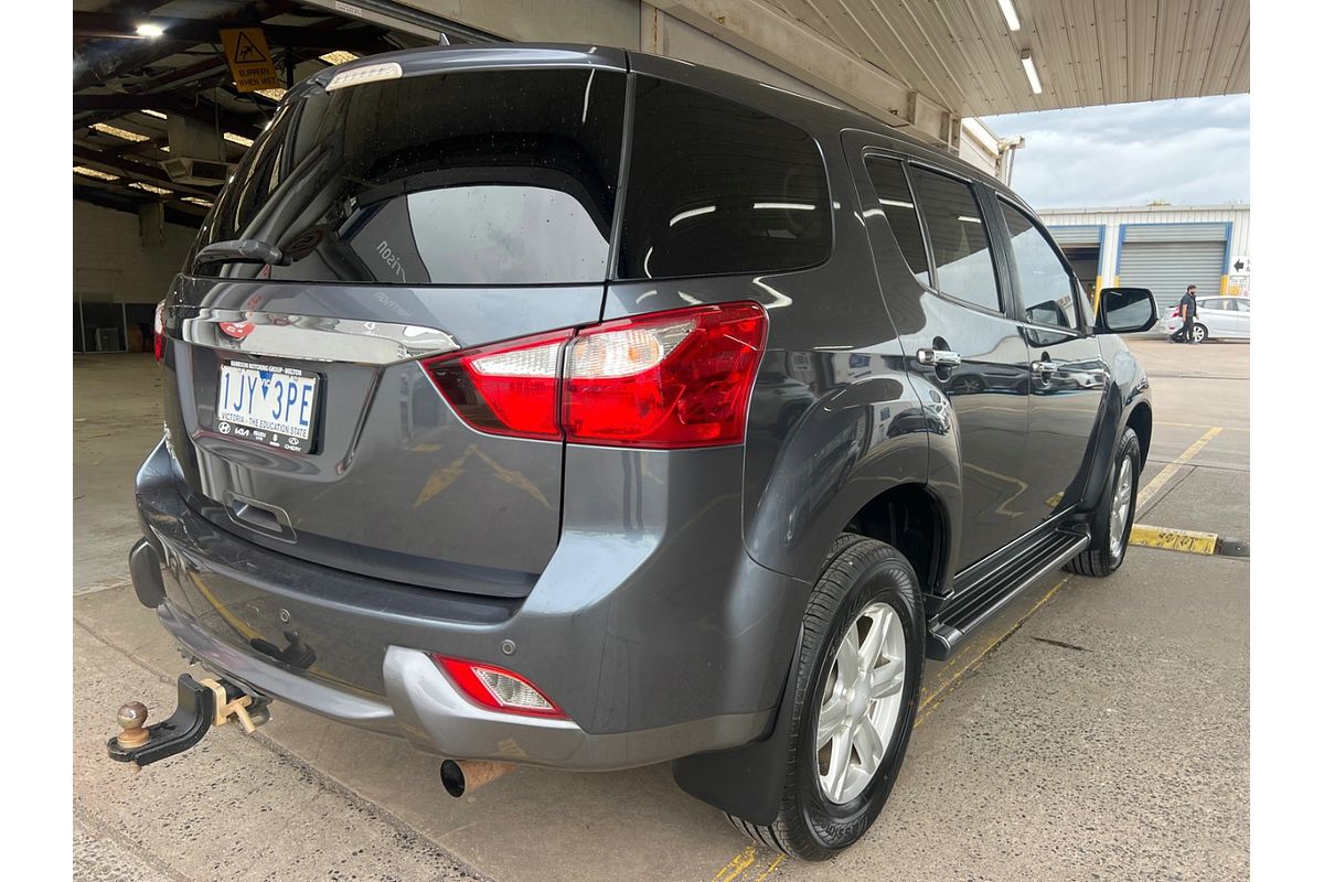 2017 Isuzu MU-X LS-U