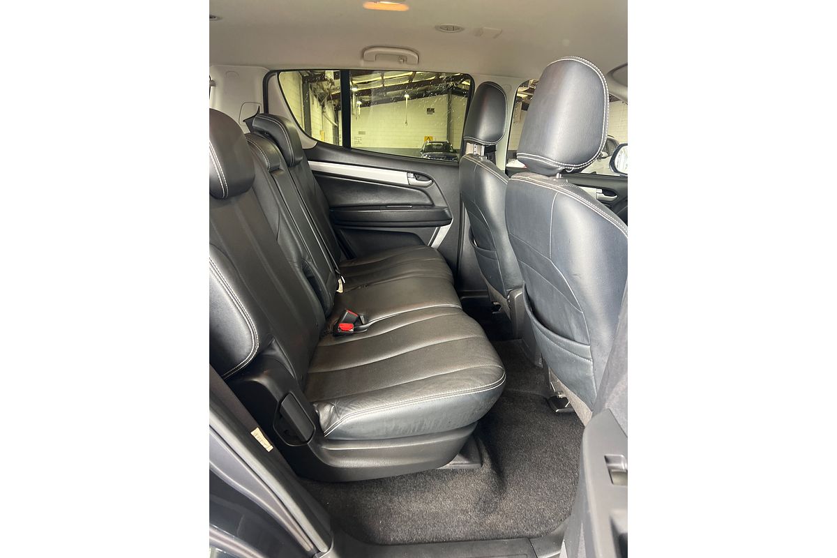 2017 Isuzu MU-X LS-U