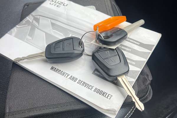 2017 Isuzu MU-X LS-U