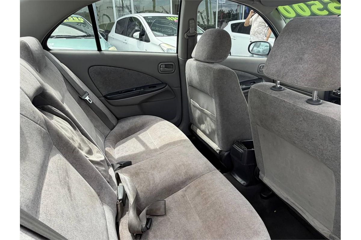 2001 Nissan Pulsar Q N16