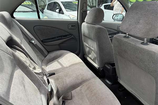 2001 Nissan Pulsar Q N16