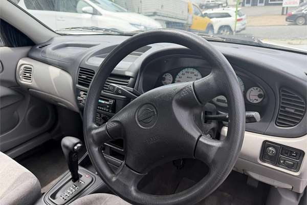 2001 Nissan Pulsar Q N16
