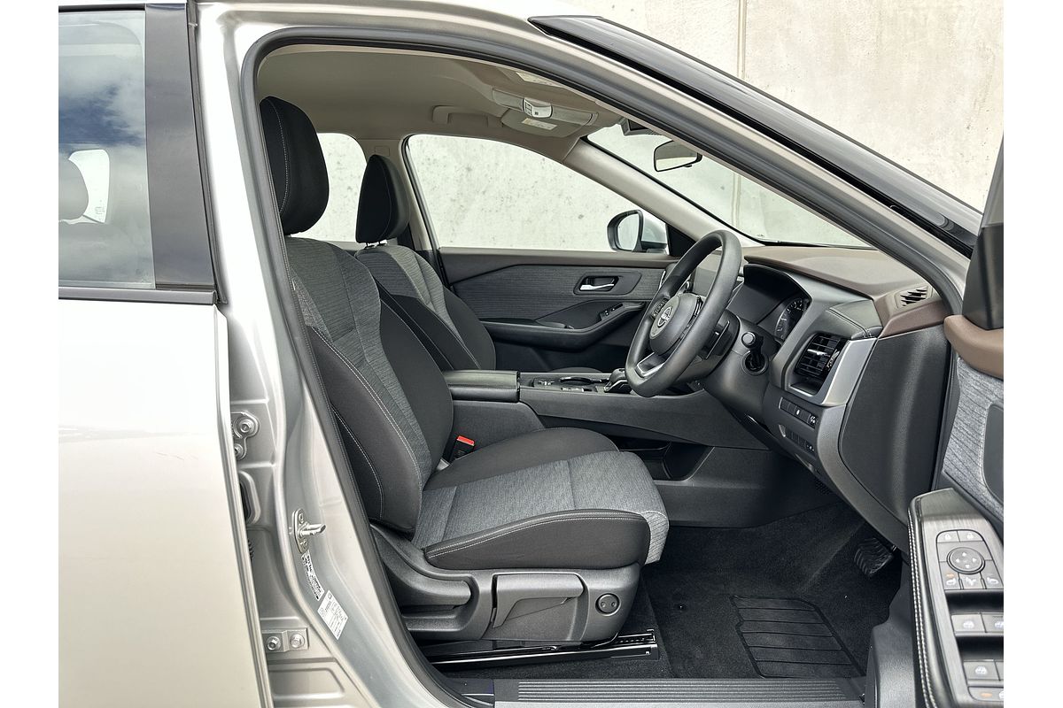 2023 Nissan X-TRAIL ST T33