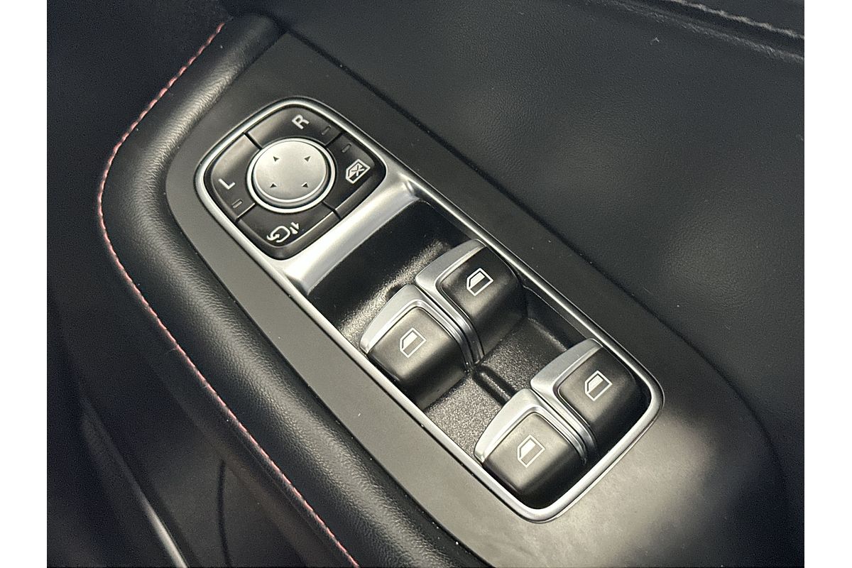 2022 MG HS Vibe SAS23