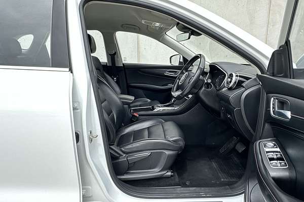 2022 MG HS Vibe SAS23