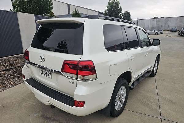 2019 Toyota Landcruiser Sahara VDJ200R