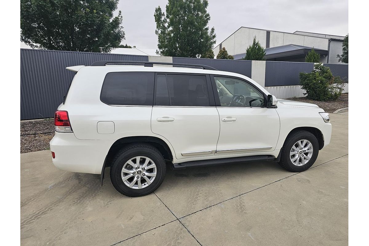 2019 Toyota Landcruiser Sahara VDJ200R