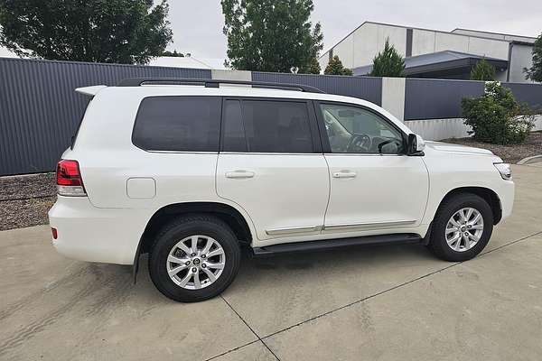 2019 Toyota Landcruiser Sahara VDJ200R