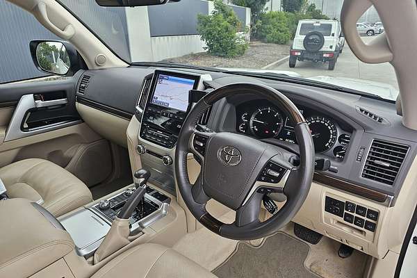 2019 Toyota Landcruiser Sahara VDJ200R