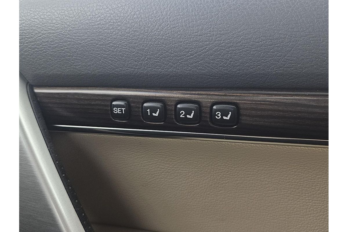 2019 Toyota Landcruiser Sahara VDJ200R