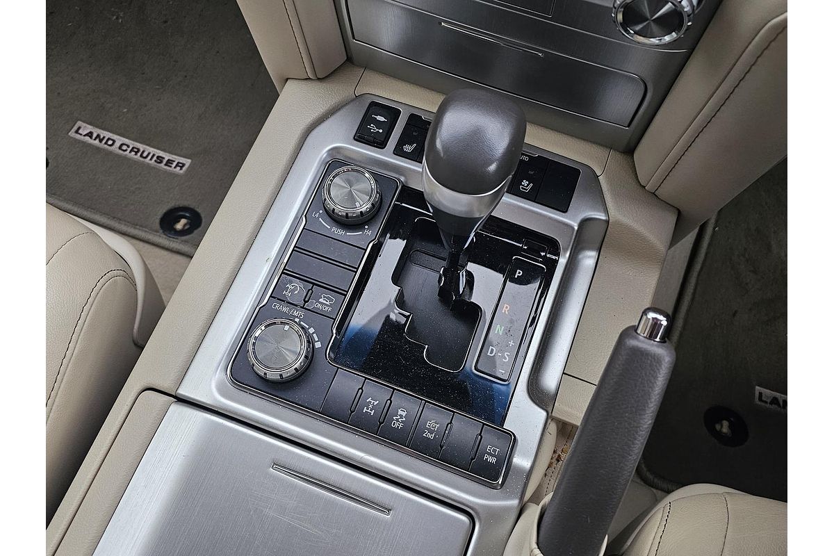 2019 Toyota Landcruiser Sahara VDJ200R