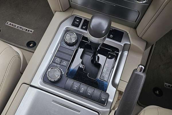 2019 Toyota Landcruiser Sahara VDJ200R