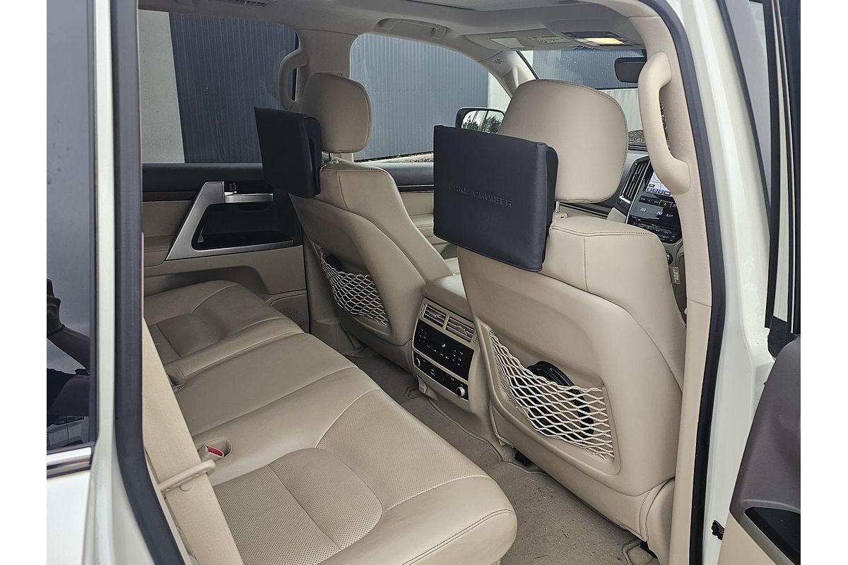 2019 Toyota Landcruiser Sahara VDJ200R