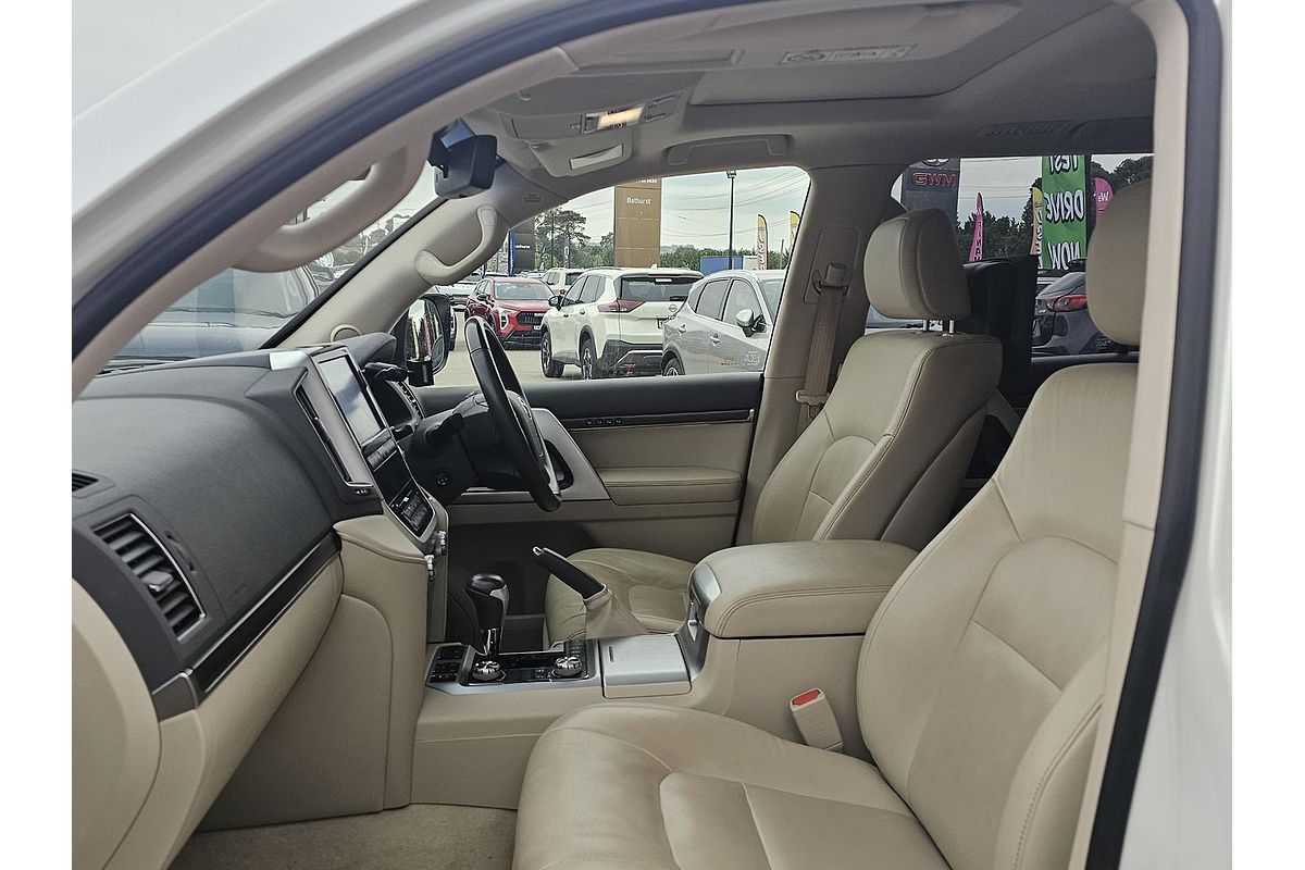 2019 Toyota Landcruiser Sahara VDJ200R