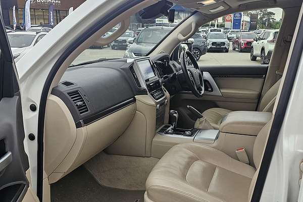 2019 Toyota Landcruiser Sahara VDJ200R