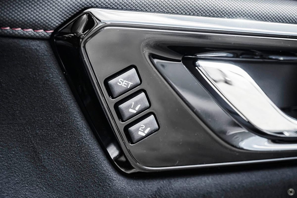 2025 Subaru Forester Hybrid Touring S6