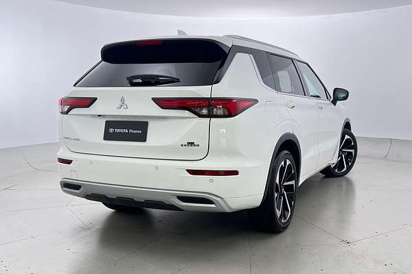 2024 Mitsubishi Outlander OUTLANDER EXCEED 7 SEAT (AWD) ZM4E46