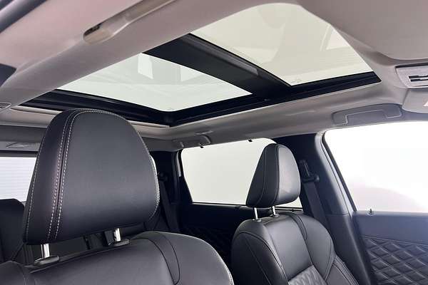 2024 Mitsubishi Outlander OUTLANDER EXCEED 7 SEAT (AWD) ZM4E46