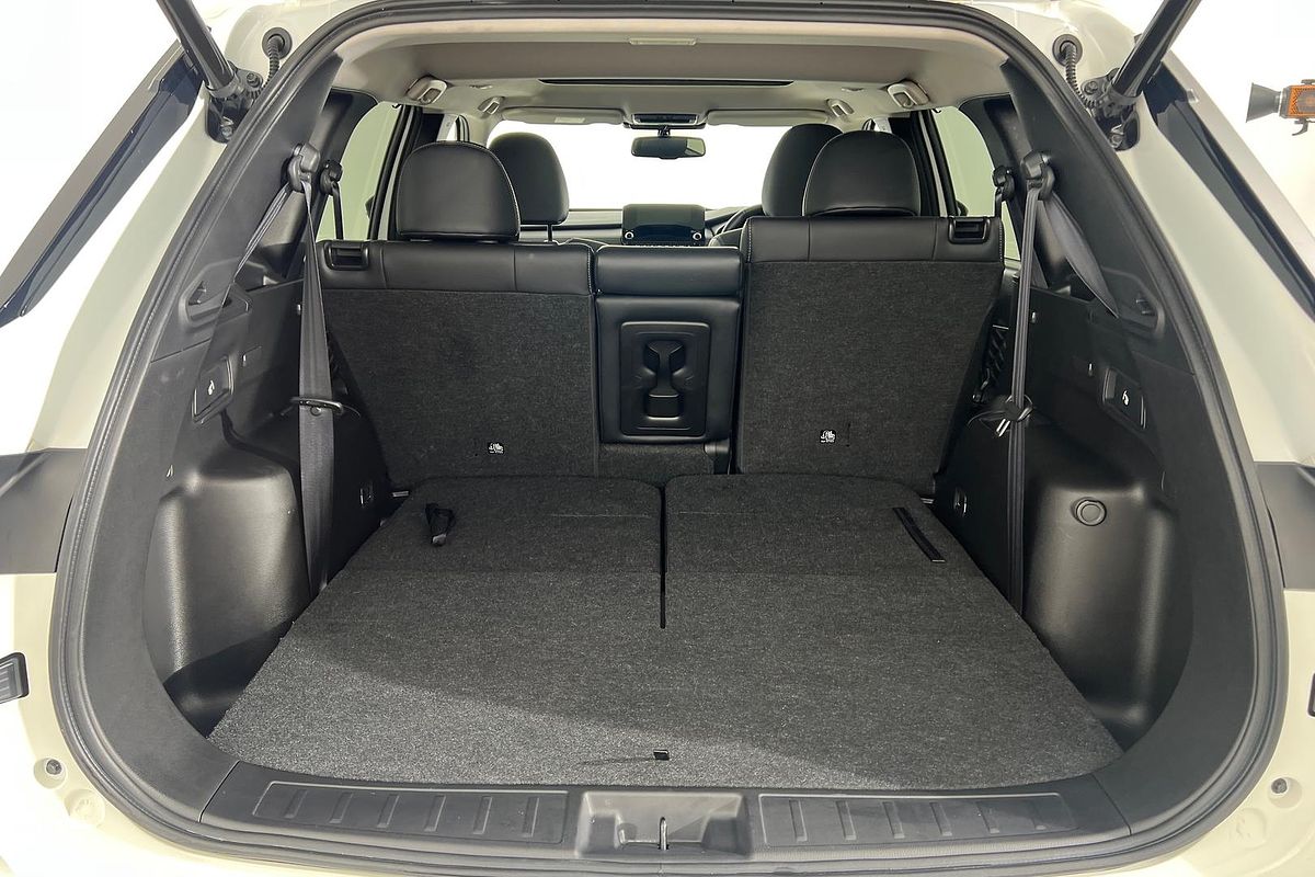 2024 Mitsubishi Outlander OUTLANDER EXCEED 7 SEAT (AWD) ZM4E46