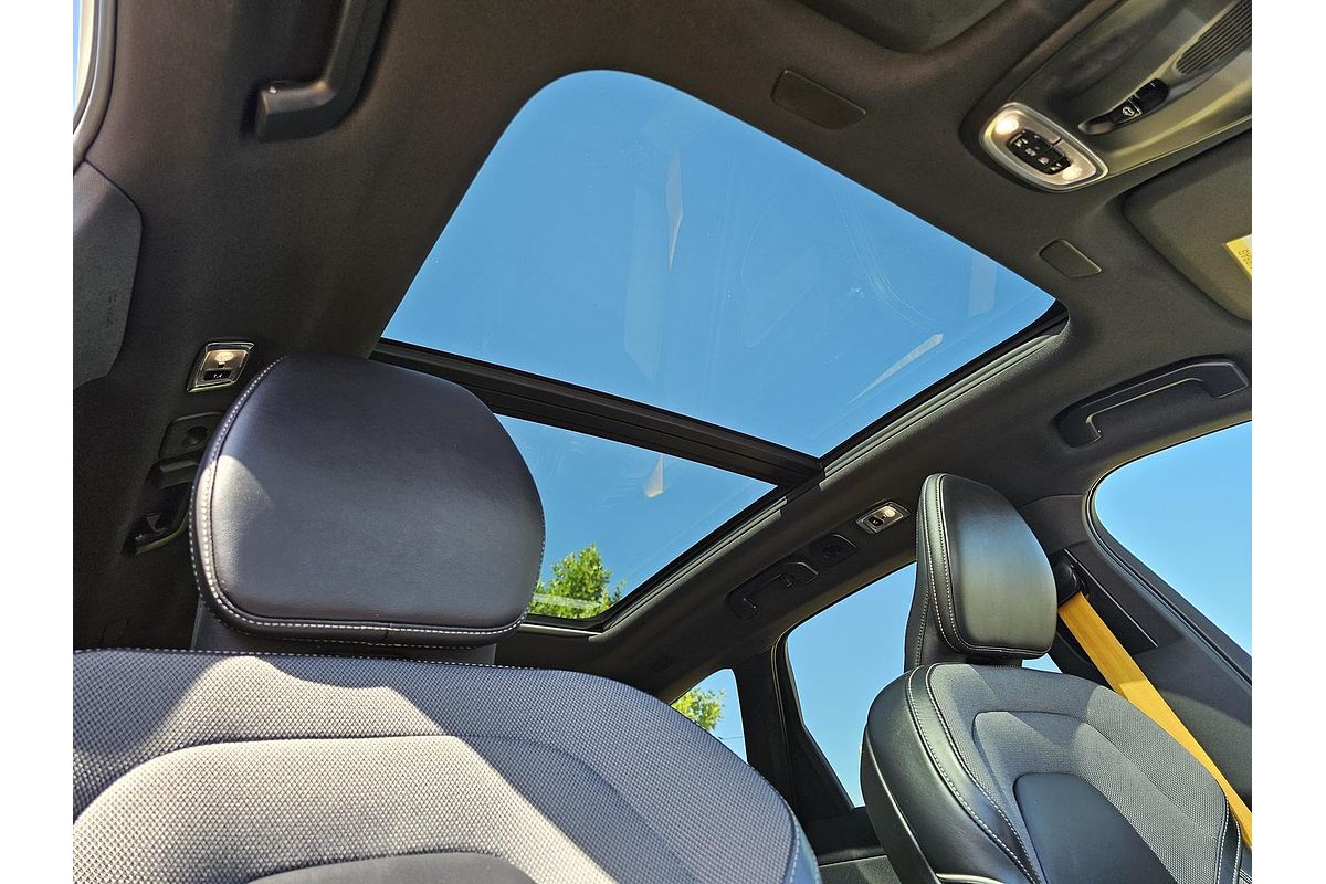 2021 Volvo XC60 T8 Polestar