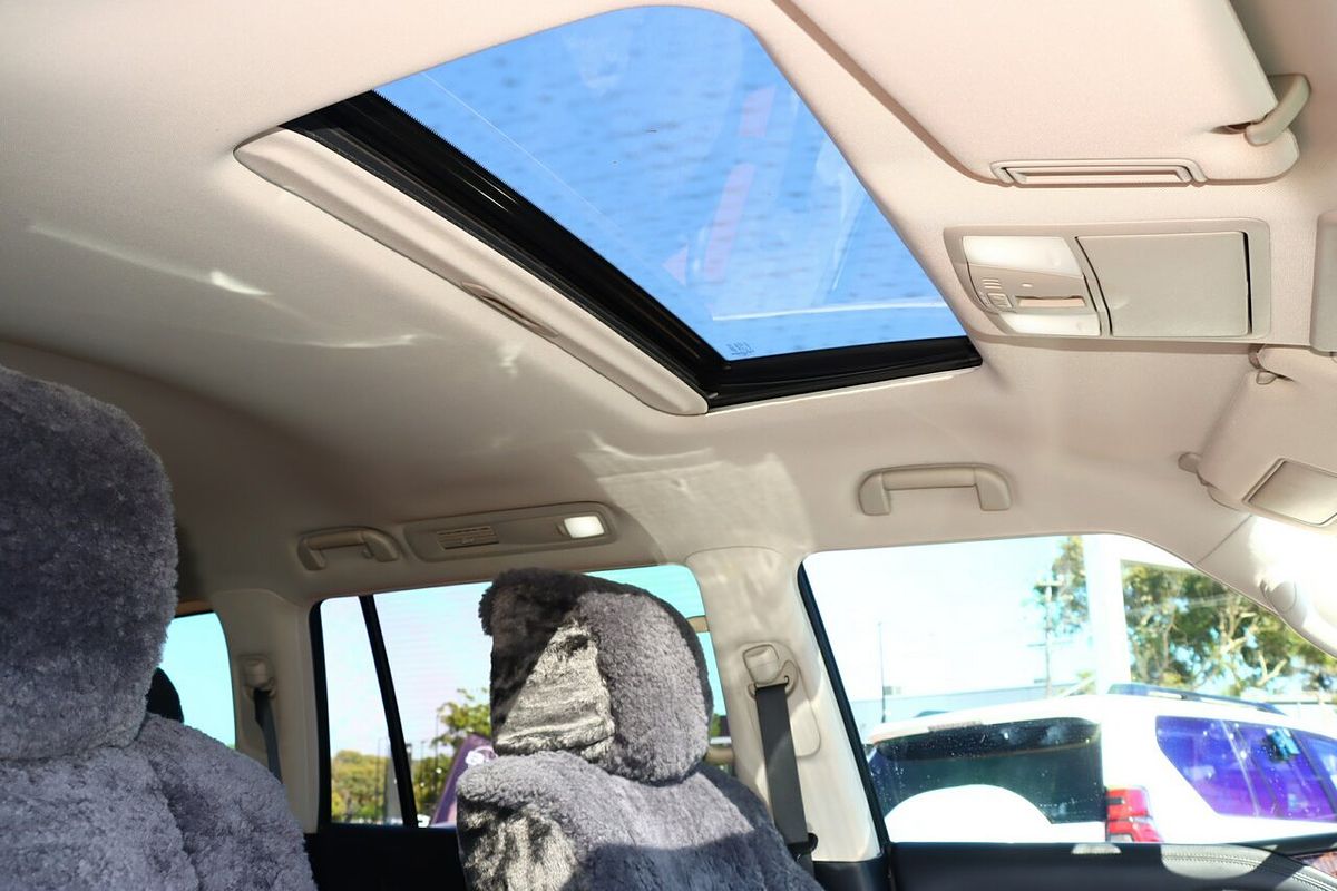 2022 Nissan Patrol Ti-L Y62