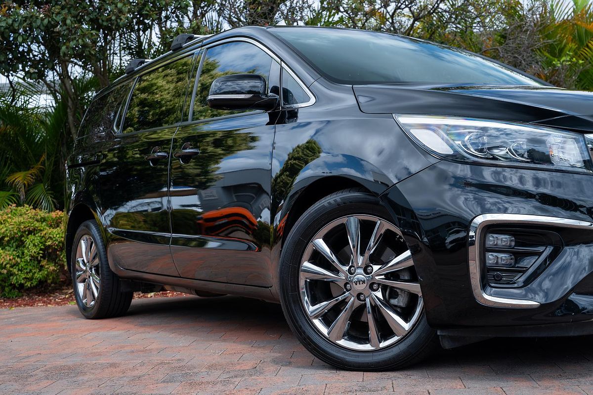 2018 Kia Carnival Platinum YP